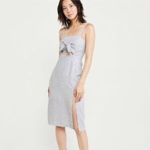 Abercrombie and Fitch Cutout-Front Linen-Blend Midi Dress